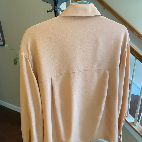 Vince 100% Silk Button Front Blouse w/Tie-Sleeve in Salmon Size Small - Picture 8 of 16